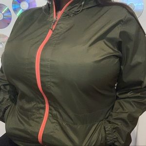 Columbia Windbreaker ❤️